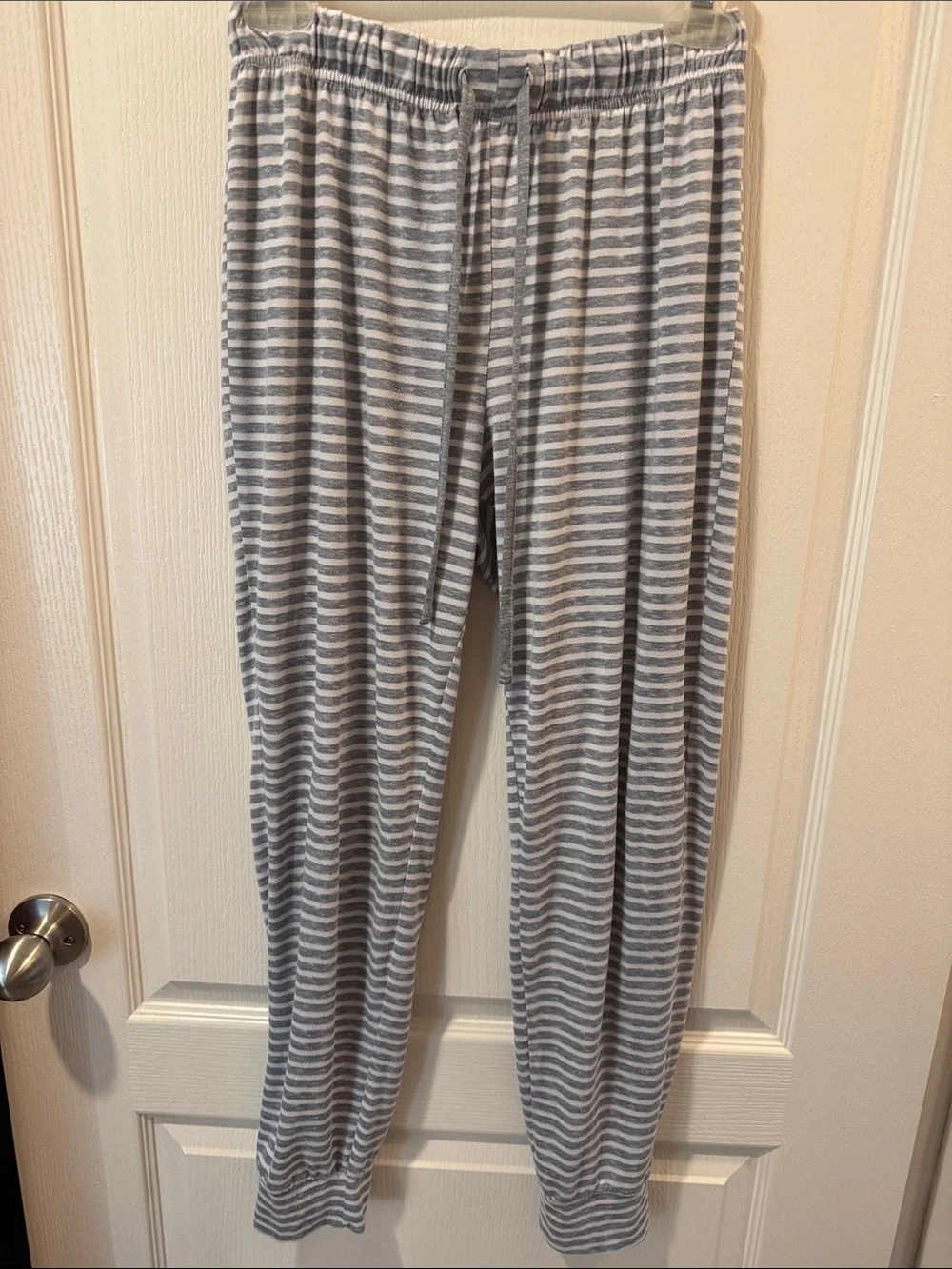 Tahari Gray & White Striped Lounge Pajama Pants